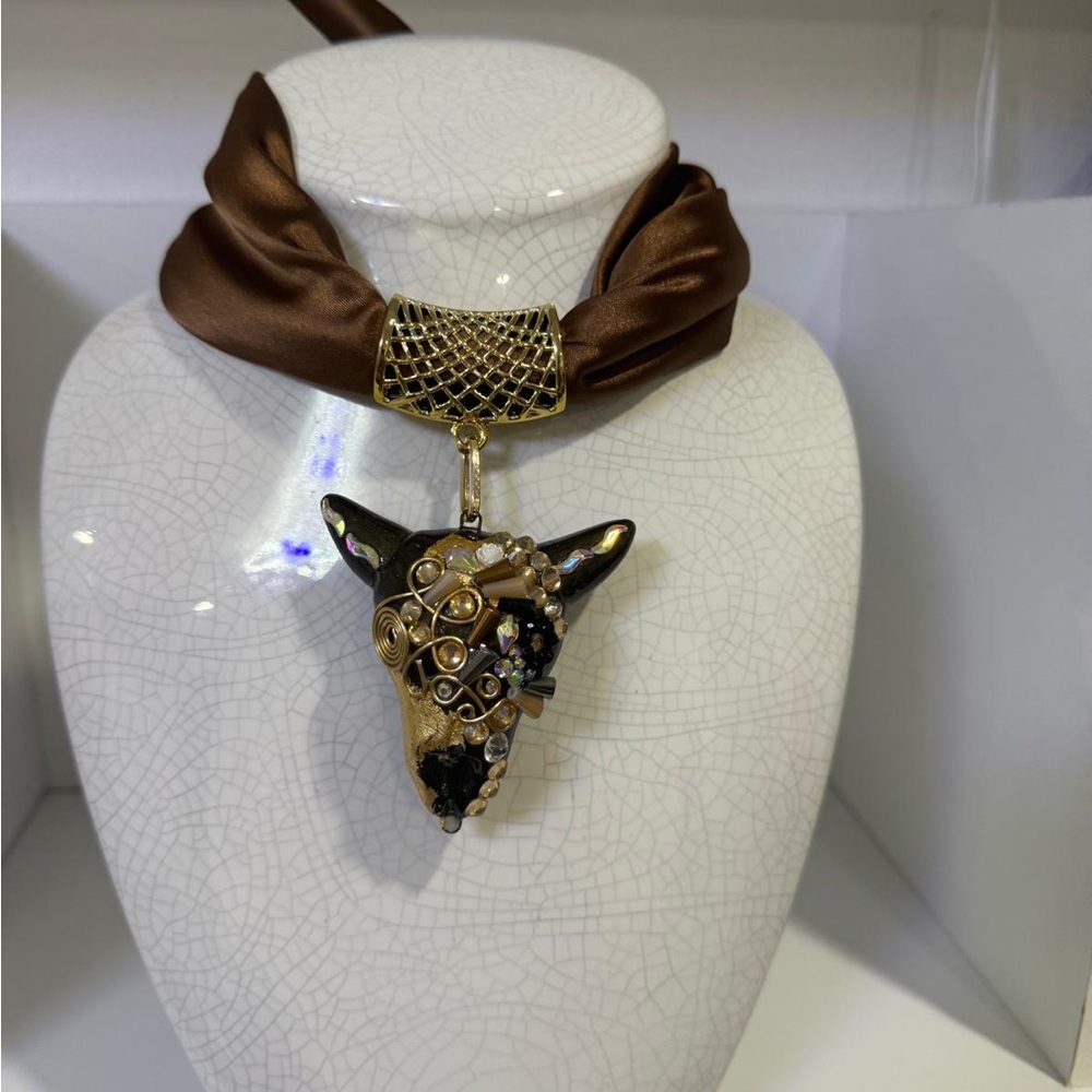 Brown and Gold Pendant Necklace